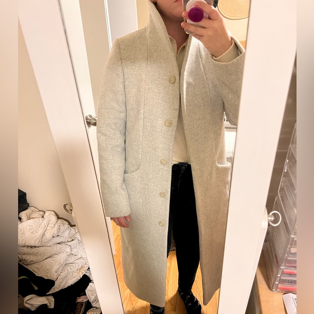Aritzia Long Cocoon Coat Large